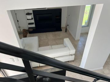 Casa en Venta y Alquiler al Lago - Ceibos, Puertos del Lago