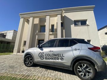 Casa en Venta y Alquiler al Lago - Ceibos, Puertos del Lago