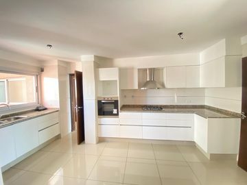 Piso completo de 4 amb - venta