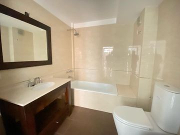 Piso completo de 4 amb - venta