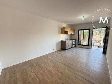 Departamento en alquiler de 3 ambientes con balcón y parrilla - Villa Ballester