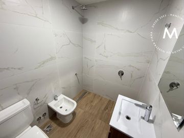 Departamento en alquiler de 3 ambientes con balcón y parrilla - Villa Ballester