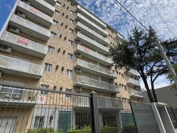 IMPECABLE DEPARTAMENTO TRES AMBIENTES A ESTRENAR