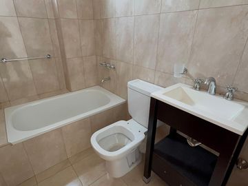 IMPECABLE DEPARTAMENTO TRES AMBIENTES A ESTRENAR
