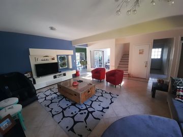 Venta | Casa | 5 Amb | Barrio La Delfina | Pilar |