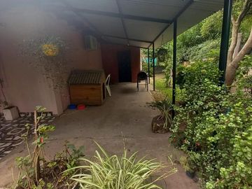 VENTA - CASA Y DEPTO EN ZELAYA CENTRO