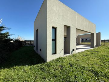 Casa 4 AMB en Venta a Estrenar en San Sebastian