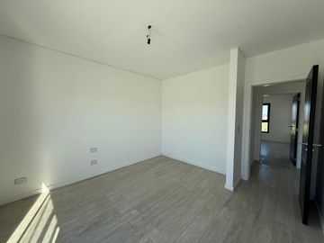 Casa 4 AMB en Venta a Estrenar en San Sebastian