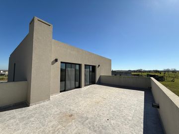 Casa 4 AMB en Venta a Estrenar en San Sebastian