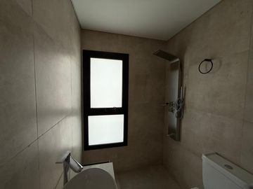 Casa 4 AMB en Venta a Estrenar en San Sebastian