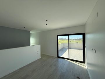 Casa 4 AMB en Venta a Estrenar en San Sebastian