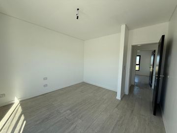 Casa 4 AMB en Venta a Estrenar en San Sebastian
