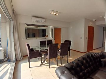 Piso 4 Ambientes amueblado con balcón, parrilla, 2 patios y cochera en Belgrano APTO CREDITO