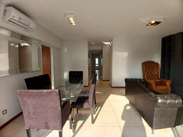 Piso 4 Ambientes amueblado con balcón, parrilla, 2 patios y cochera en Belgrano APTO CREDITO