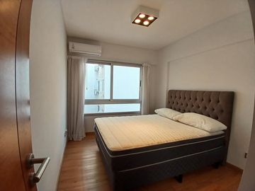 Piso 4 Ambientes amueblado con balcón, parrilla, 2 patios y cochera en Belgrano APTO CREDITO