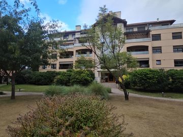 Departamento 3 dormitorios y cochera en Casonas del Norte