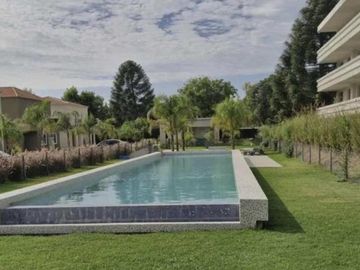 Monoambiente en Pilar con piscina y parrilla