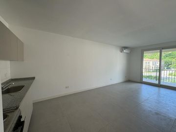 Monoambiente en Pilar con piscina y parrilla