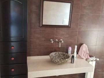 CASA EN CANING BARRIO EL REBENQUE