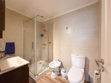 PH de 2 ambientes con patio y terraza propia con parrilla. CAISAMAR