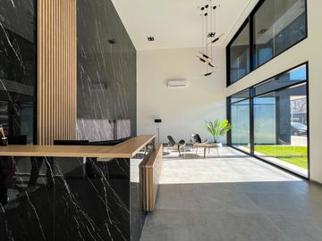 Departamento en  Moreno Center