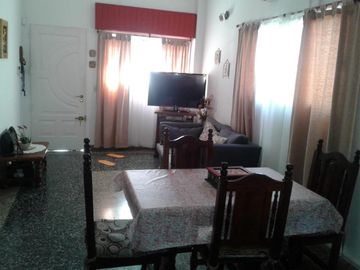 Casa - Centro (Moreno)