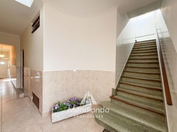 PH 3 amb.   dep. con balcón terraza al frente y terraza propia. Zona Aldrey.