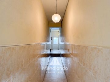 PH 3 amb.   dep. con balcón terraza al frente y terraza propia. Zona Aldrey.