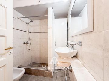 PH 3 amb.   dep. con balcón terraza al frente y terraza propia. Zona Aldrey.