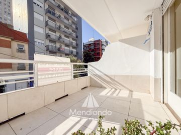 PH 3 amb.   dep. con balcón terraza al frente y terraza propia. Zona Aldrey.