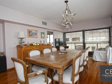 VENTA PISO ALTO AL CONTRAFRENTE 4 AMBIENTES PALERMO CON COCHERA DOBLE Y BAULERA AMENITIES