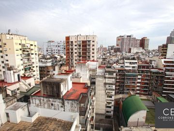 VENTA PISO ALTO AL CONTRAFRENTE 4 AMBIENTES PALERMO CON COCHERA DOBLE Y BAULERA AMENITIES