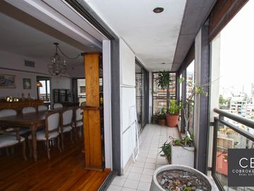 VENTA PISO ALTO AL CONTRAFRENTE 4 AMBIENTES PALERMO CON COCHERA DOBLE Y BAULERA AMENITIES