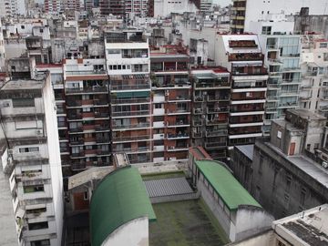 VENTA PISO ALTO AL CONTRAFRENTE 4 AMBIENTES PALERMO CON COCHERA DOBLE Y BAULERA AMENITIES