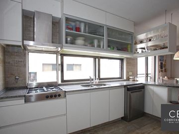 VENTA PISO ALTO AL CONTRAFRENTE 4 AMBIENTES PALERMO CON COCHERA DOBLE Y BAULERA AMENITIES
