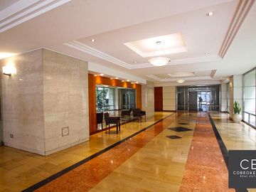 VENTA PISO ALTO AL CONTRAFRENTE 4 AMBIENTES PALERMO CON COCHERA DOBLE Y BAULERA AMENITIES