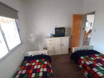 Casa en venta - 2 Dormitorios 1 Baño - San Clemente del Tuyú