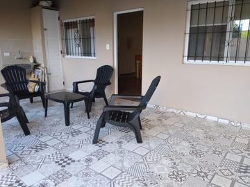 Casa en venta - 2 Dormitorios 1 Baño - San Clemente del Tuyú