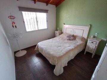 Casa en venta - 2 Dormitorios 1 Baño - San Clemente del Tuyú