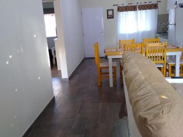 Casa en venta - 2 Dormitorios 1 Baño - San Clemente del Tuyú
