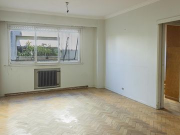 VENTA DEPARTAMENTO 4 AMBIENTES CON DEPENDENCIA OPORTUNIDAD  EN PALERMO - Apto credito hipotecario