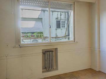 VENTA DEPARTAMENTO 4 AMBIENTES CON DEPENDENCIA OPORTUNIDAD  EN PALERMO - Apto credito hipotecario