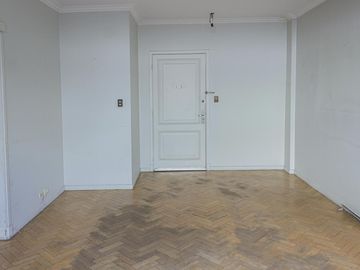 VENTA DEPARTAMENTO 4 AMBIENTES CON DEPENDENCIA OPORTUNIDAD  EN PALERMO - Apto credito hipotecario