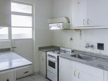 VENTA DEPARTAMENTO 4 AMBIENTES CON DEPENDENCIA OPORTUNIDAD  EN PALERMO - Apto credito hipotecario