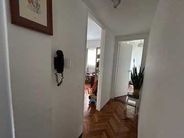 En Venta Excelente departamento de 3 ambientes al contra frente Muy Luminoso