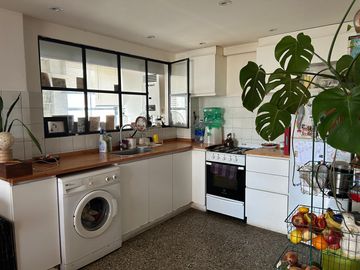 En Venta Excelente departamento de 3 ambientes al contra frente Muy Luminoso