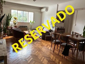 En Venta Excelente departamento de 3 ambientes al contra frente Muy Luminoso