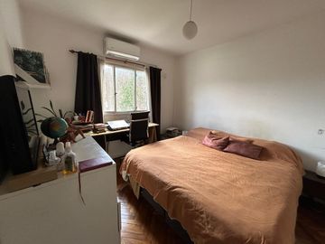 En Venta Excelente departamento de 3 ambientes al contra frente Muy Luminoso