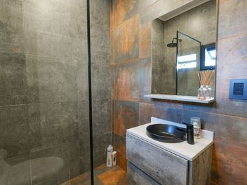 VENTA Casa 4amb terraza REFACCIONADA Florida