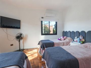 VENTA Casa 4amb terraza REFACCIONADA Florida